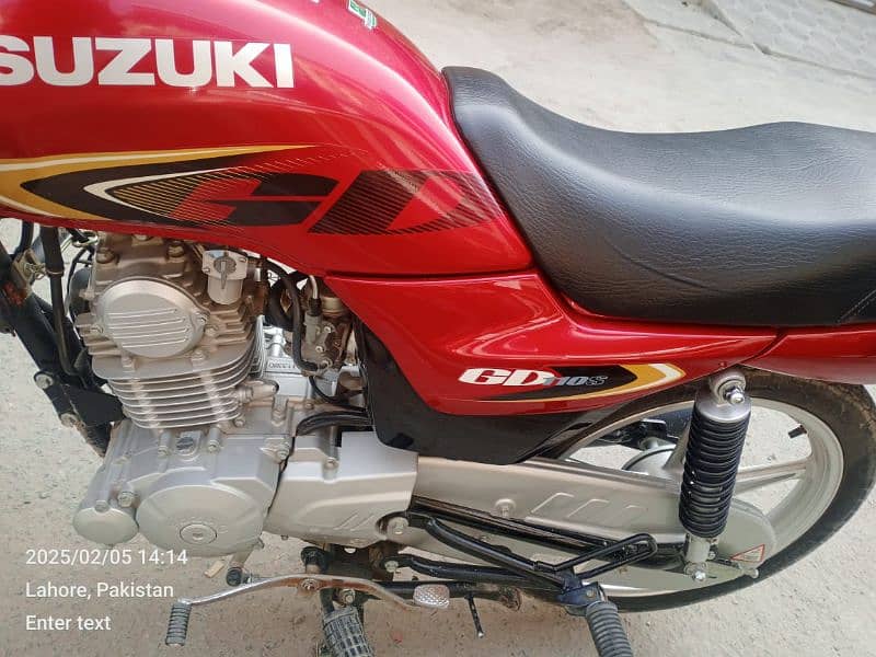 Suzuki 110s new condition open file 5