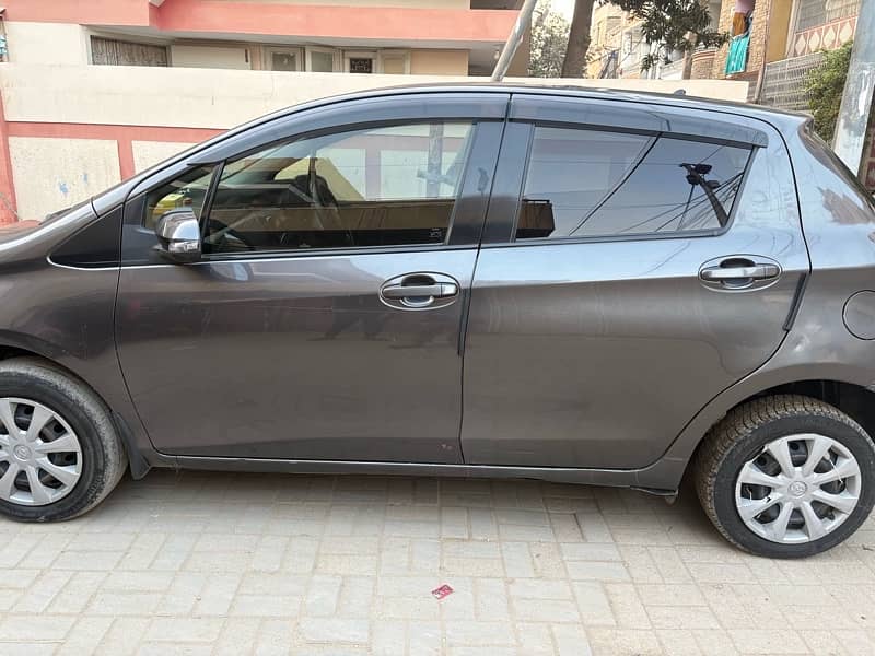 Toyota Vitz 2014 3