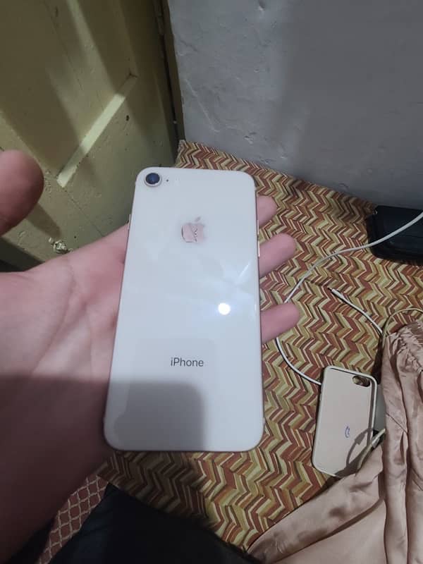 iphone 8 64gb mint condition 3