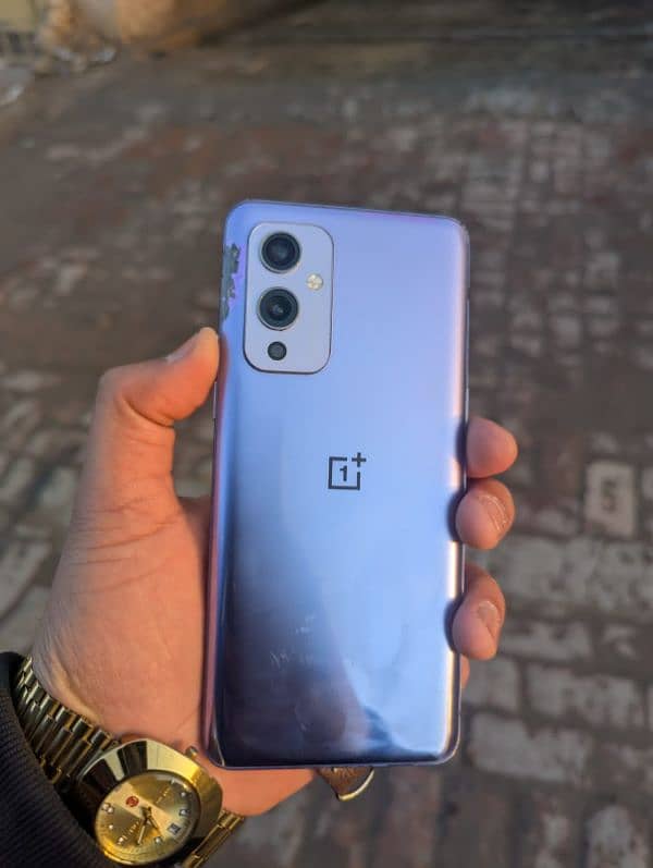 OnePlus 9 5G 4