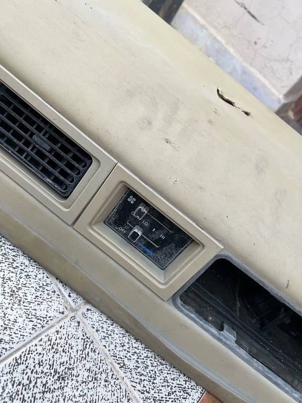 townace car rear AC panel 0