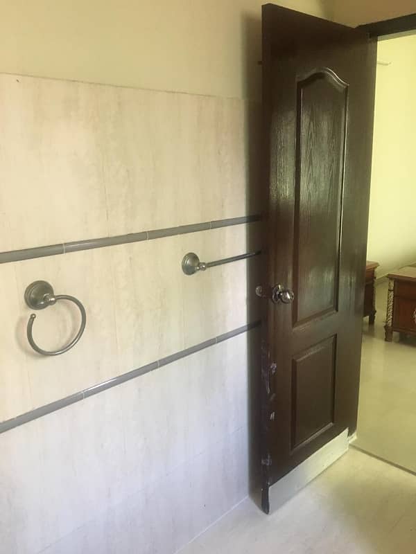 10 Marla 4 Bedroom House House Available For Rent In Askari-10, Lahore Cantt 18