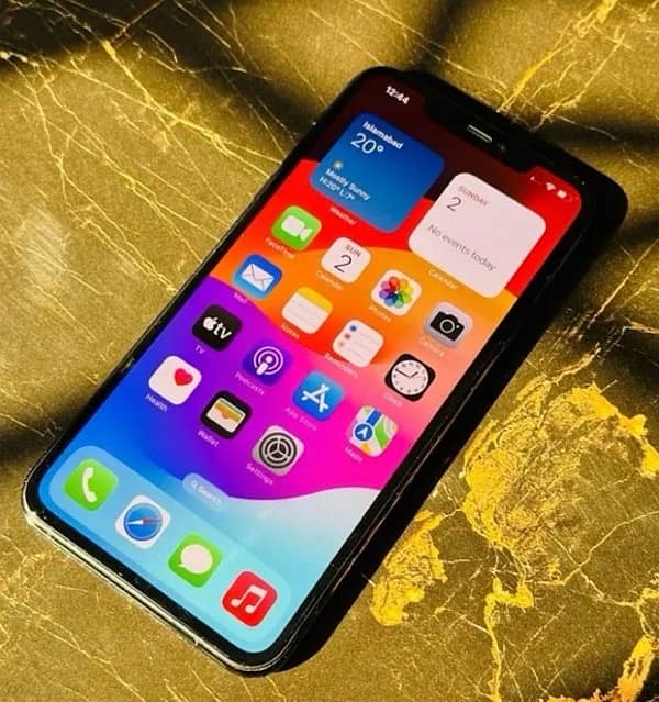 iPhone 11 PRO MAX 64GB PTA APPROVED 1