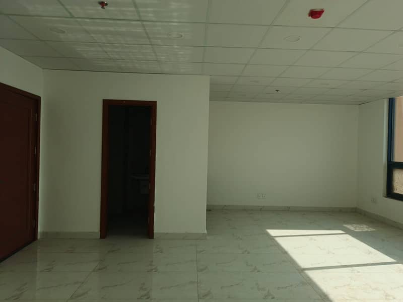 Prime Office Space at Grand Square Mall Gulberg. 8