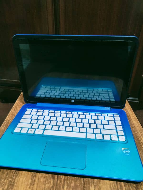 HP streem book with tuch screen 2gb 32gb window 10 0