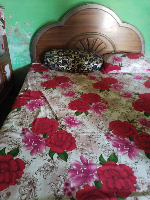 Double Bed with Mattrace 0