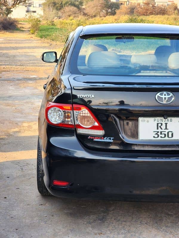 Toyota Corolla GLI 2013 3