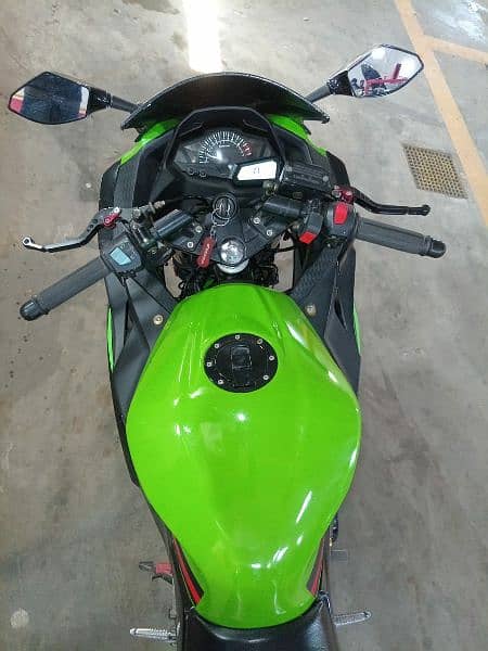 Kawasaki Ninja 350cc. Dual Cylinder (KRT Edition) 5