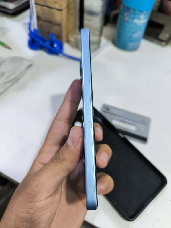 Redmi note 13  6GB 128GB 10/10 condition almost new under warranty 4