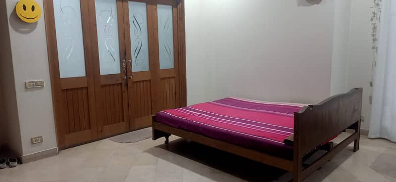 3 Beds 1 Kanal Upper Portion Prime Location for Rent in DHA Phase 5 Lahore. 12