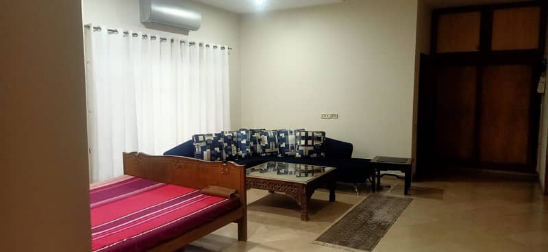 3 Beds 1 Kanal Upper Portion Prime Location for Rent in DHA Phase 5 Lahore. 13