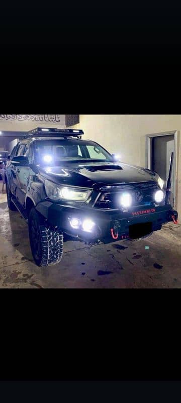 Toyota Hilux 2017 1