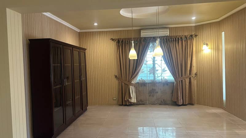 1 Kanal 4 Bed With AC Installed & Genrator Full House For Rent In DHA Phase 2 1