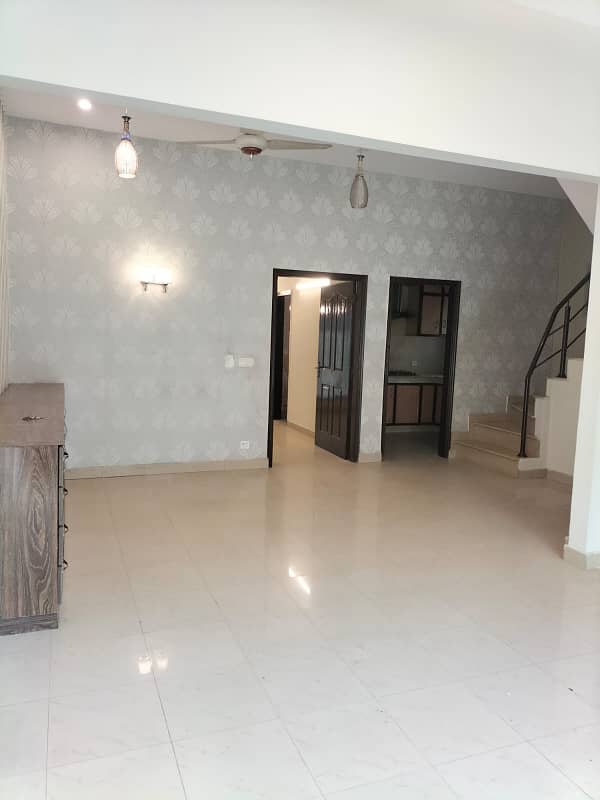 3 Beds Full House 5 Marla Prime Location for Rent in DHA Phase 5 Lahore. 6