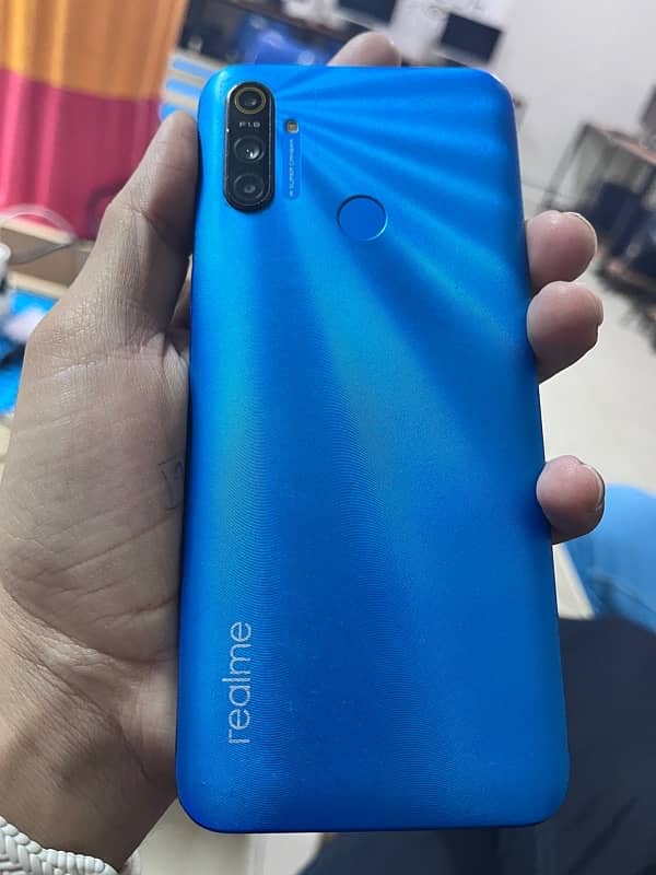 realme c3  3/32 0