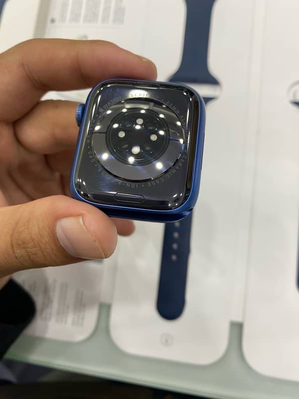 APPLE WATCH SERIES 7 45MM 4