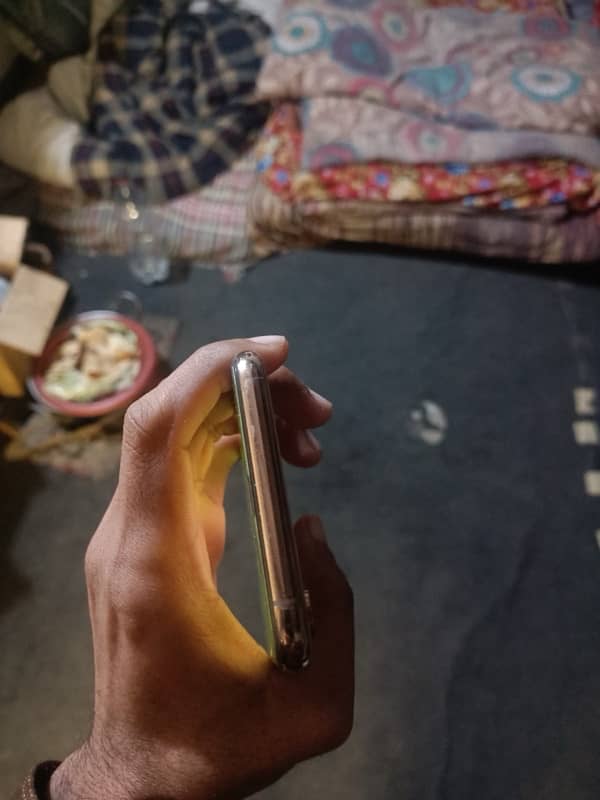 xs max total genuine 10/10 LLA MODEL 6