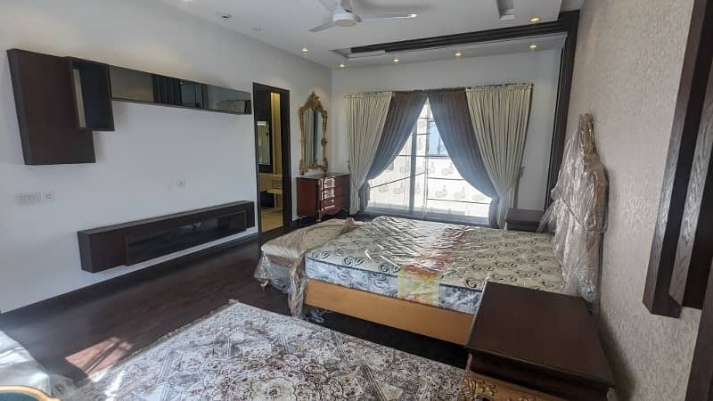 1 Kanal Furnished House In Prime(Top Notch) Location Of DHA Phase 6 6