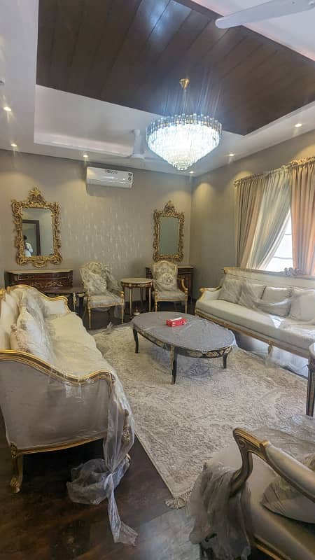 1 Kanal Furnished House In Prime(Top Notch) Location Of DHA Phase 6 27