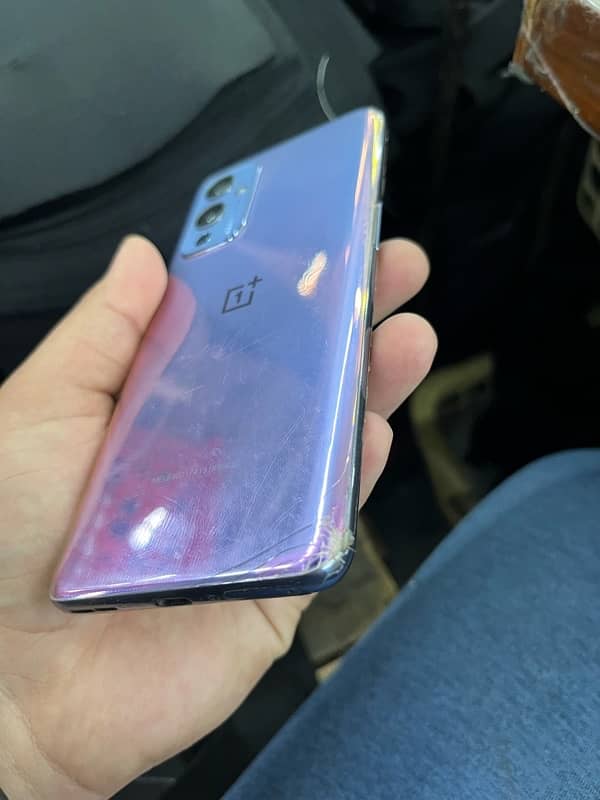 OnePlus 9 5G 1