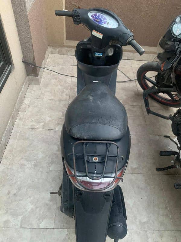 Honda Scooty 7