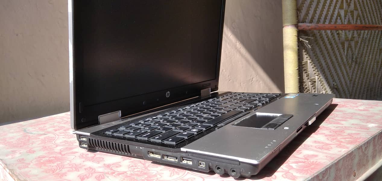 Hp Elite book 8540p for sale 2