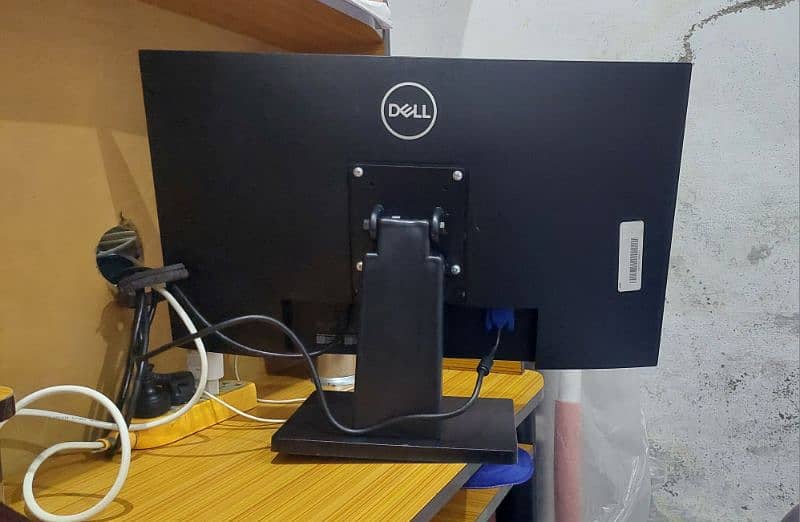 24-inch DELL IPS Lcd Monitor 2