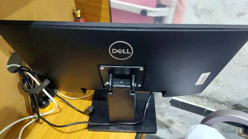 24-inch DELL IPS Lcd Monitor 4