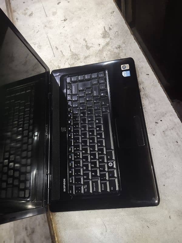 Dell Inspiron 1545. core2duo. 03073783690. naz 1