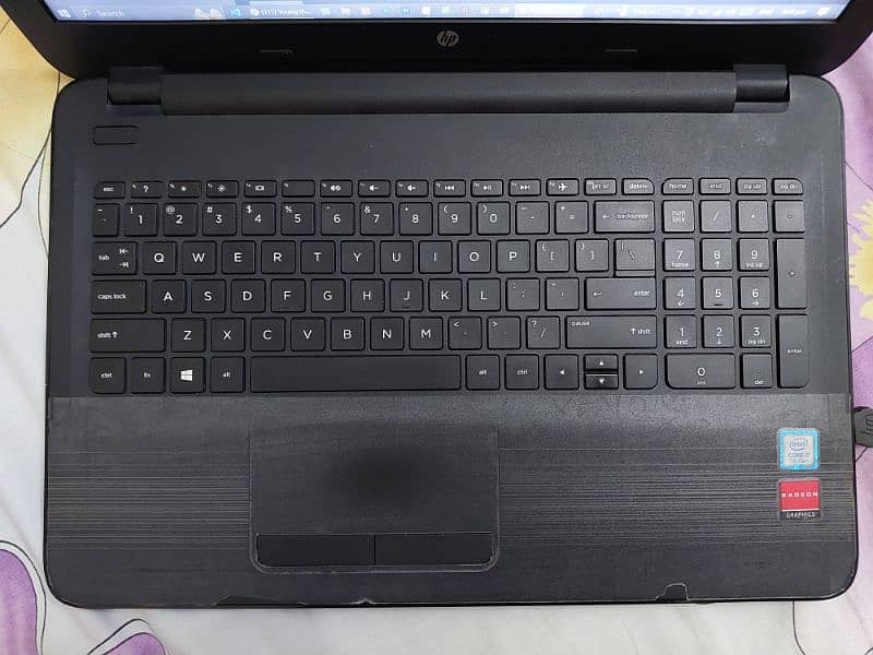 HP Notebook 15 core i7 7th gen 4