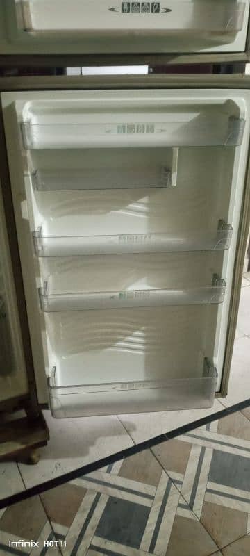 dawlance fridge used 4