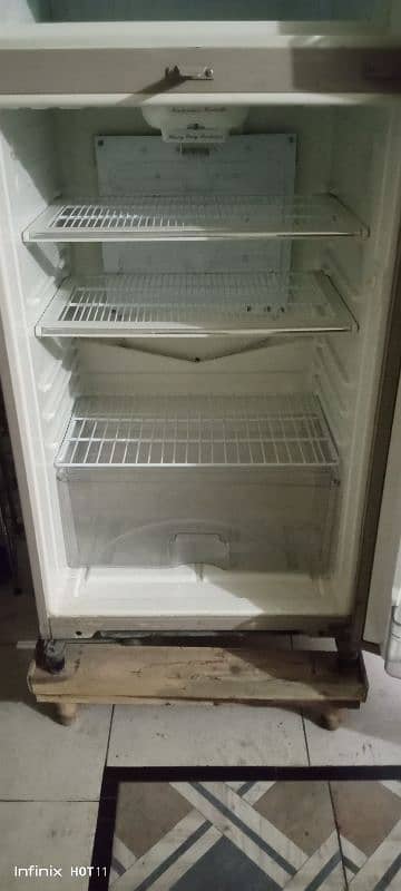 dawlance fridge used 5