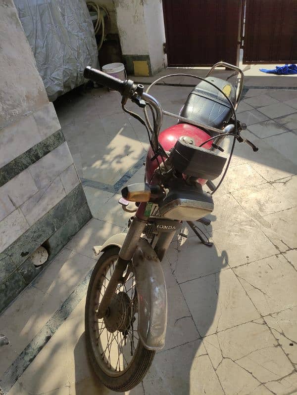 dhoom cd70 bike 2