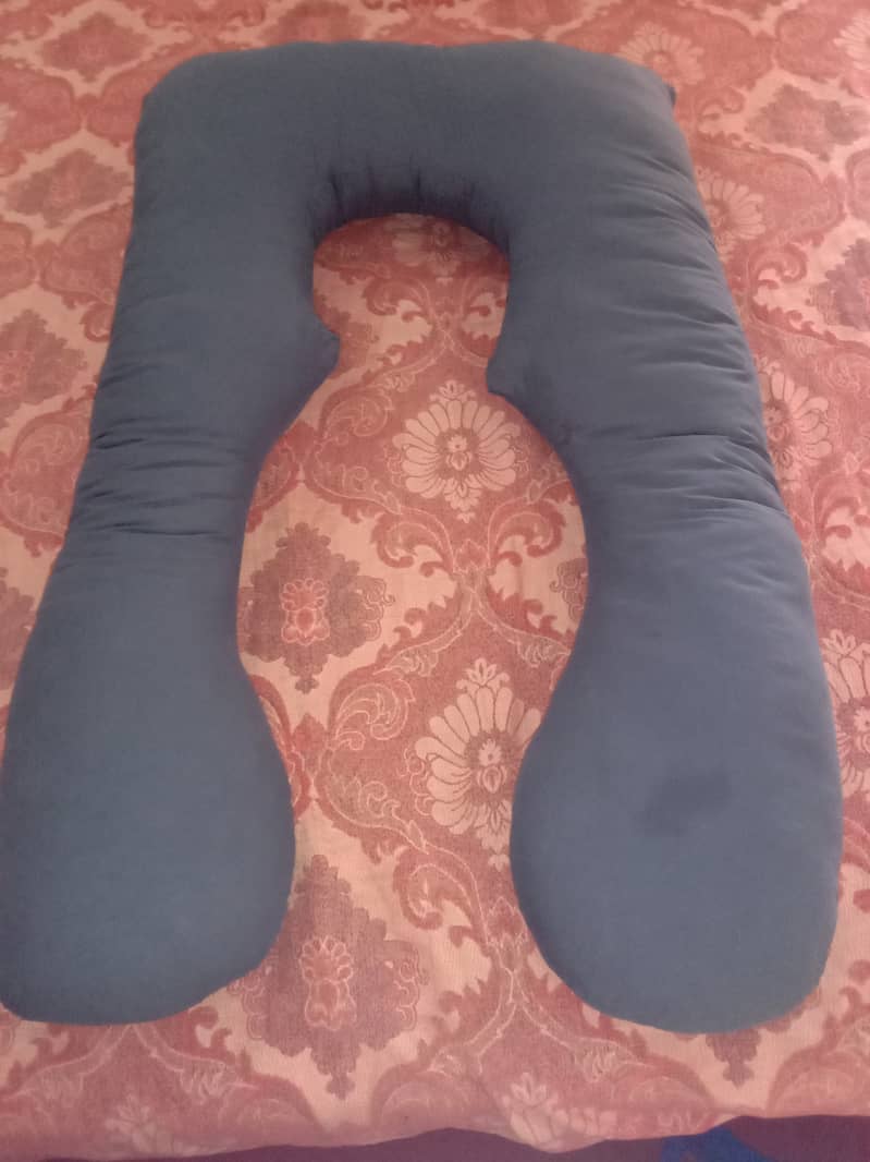 pregnancy pillow 1