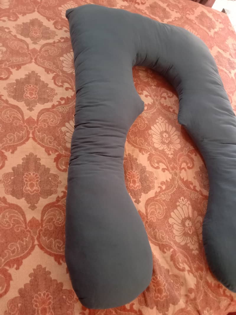 pregnancy pillow 2