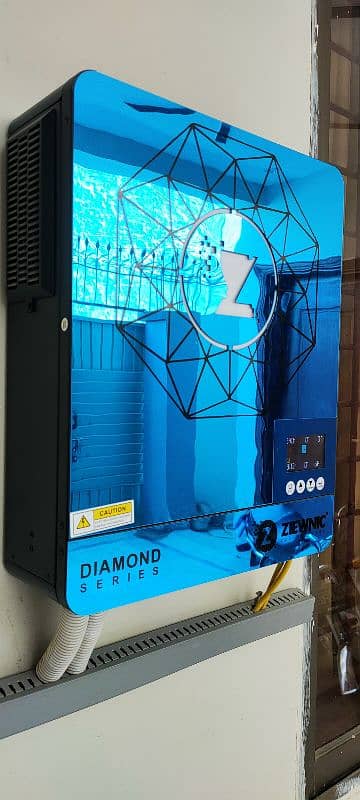 ziewnic Diamond Series Inverter 1