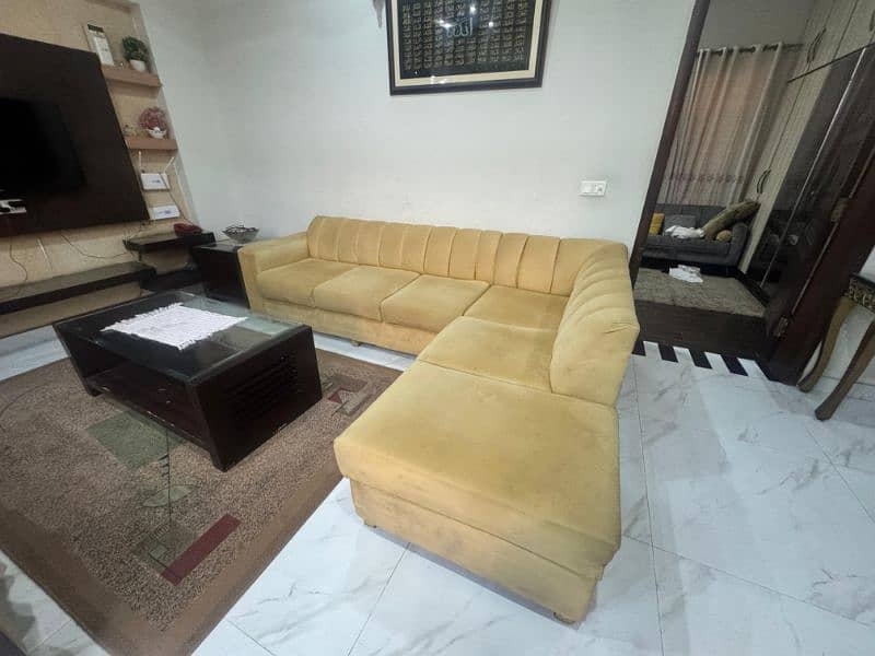 L-shape sofa for sale 0