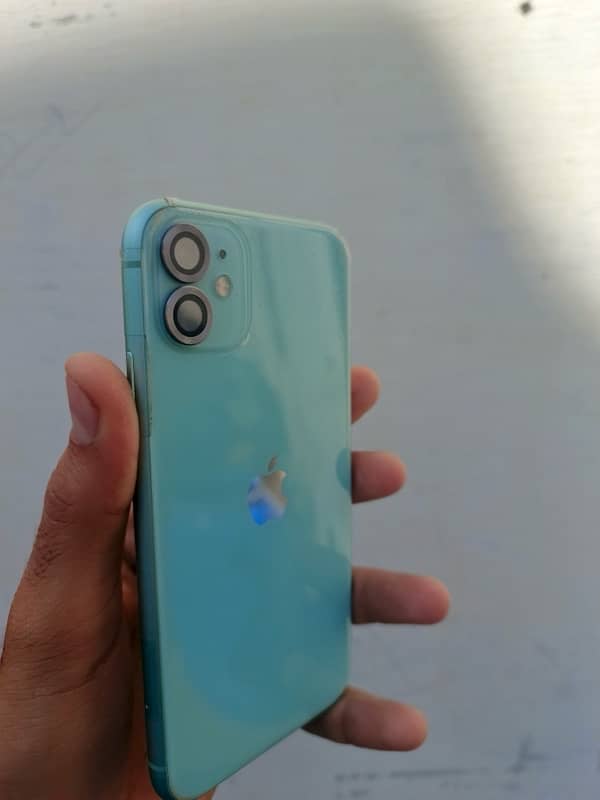 IPhone 11 64gb non PTA waterseal 6