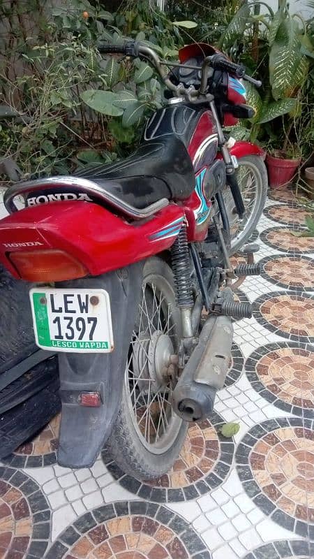 Honda pridor Motorcycle 1