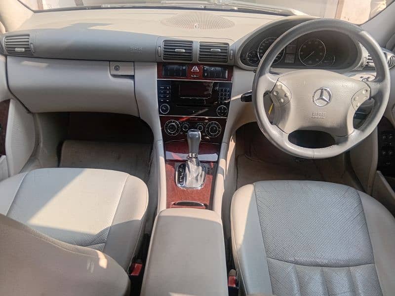 Mercedes C Class 2005 4