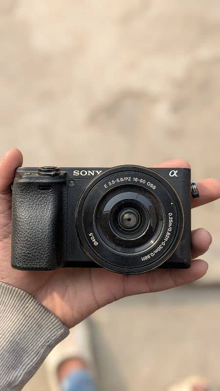 Sony a6400 camera Good Condition 2