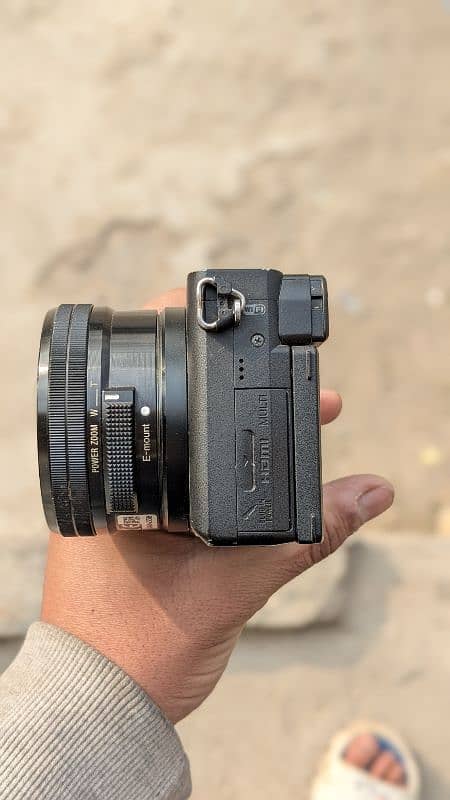 Sony a6400 camera Good Condition 5