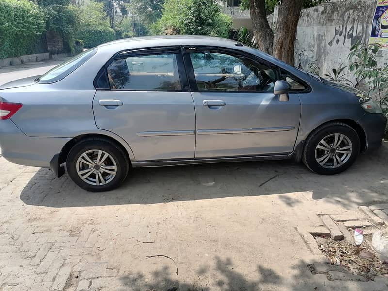 Honda City IDSI 2004 mint condition original document 2