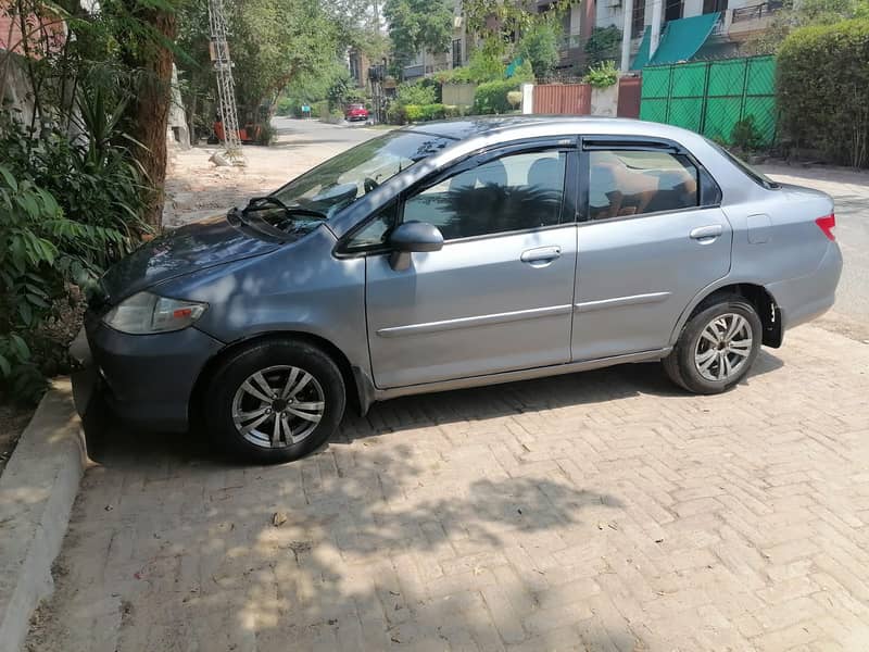 Honda City IDSI 2004 mint condition original document 5