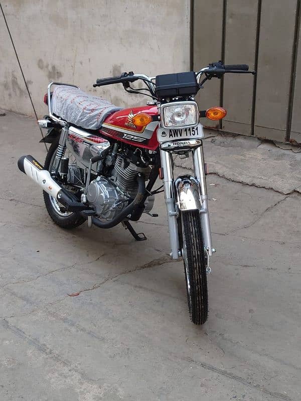 new bike ha bas thori dare Chali ha 0