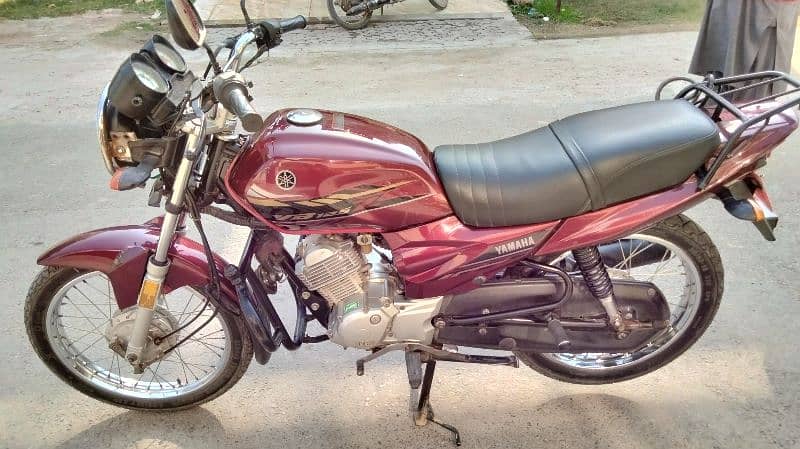 Yamaha YB125Z 1