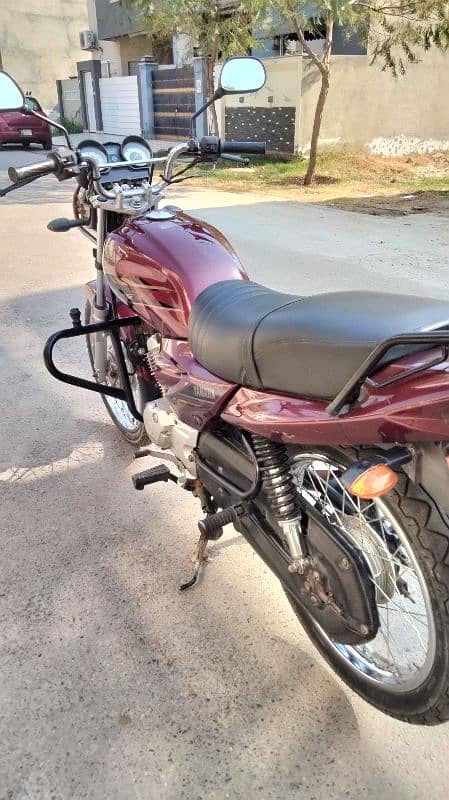 Yamaha YB125Z 3