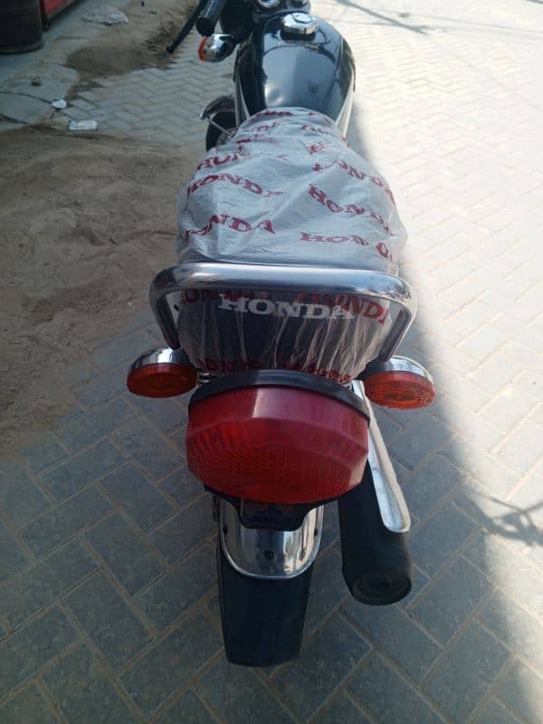 Honda CG 125 2023 Karachi number 6