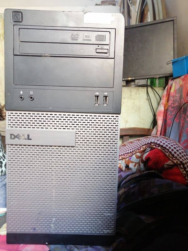 Dell optiplex 3020 core I5 4th generation 8 gb RAM 1