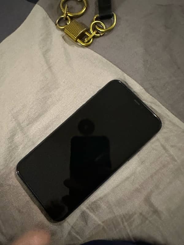 IPhone 11 pro 256GB PTA Approved 2